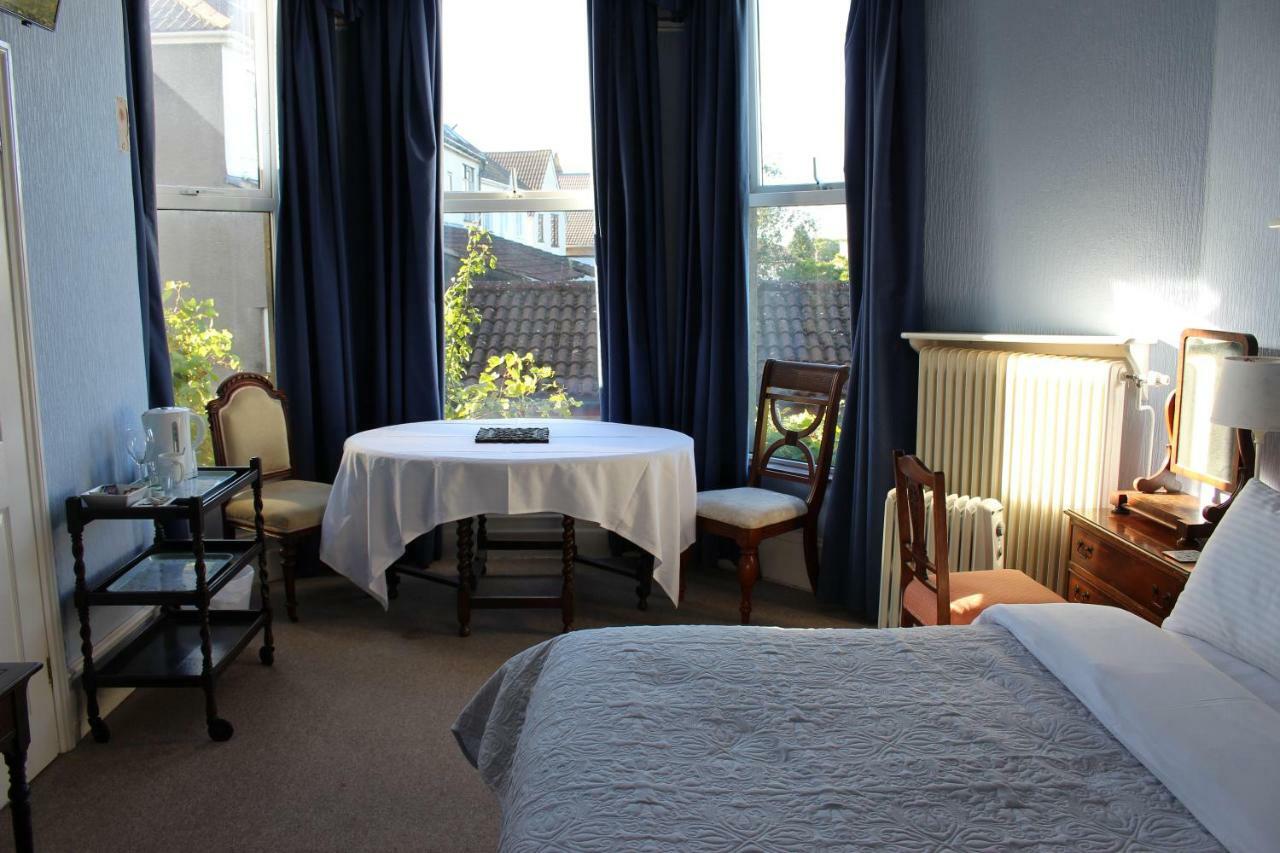 The Elms Guest House Bristol Filton Exteriör bild